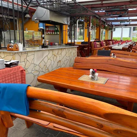 بيت ضيافة Kiskakas Etterem