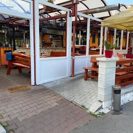 Kiskakas Etterem 3*