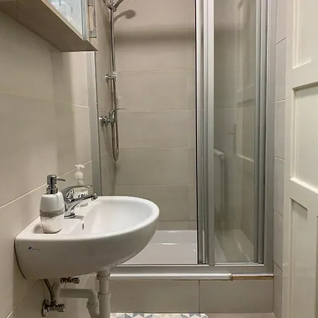 Kiskakas Etterem بيت ضيافة 3*