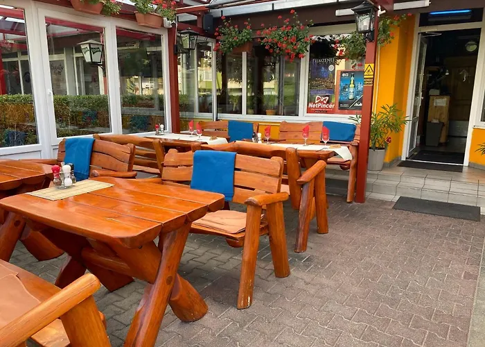 Kiskakas Vendéglő és Panzió 3*