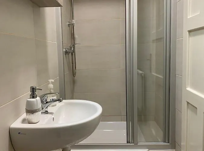 Kiskakas Vendéglő és Panzió Vendégház 3*