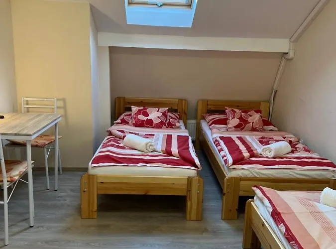 Kiskakas Vendéglő és Panzió Vendégház